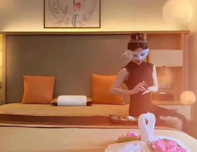 我在天津河东体验了下高端男士按摩spa会馆，私人会所花样超多